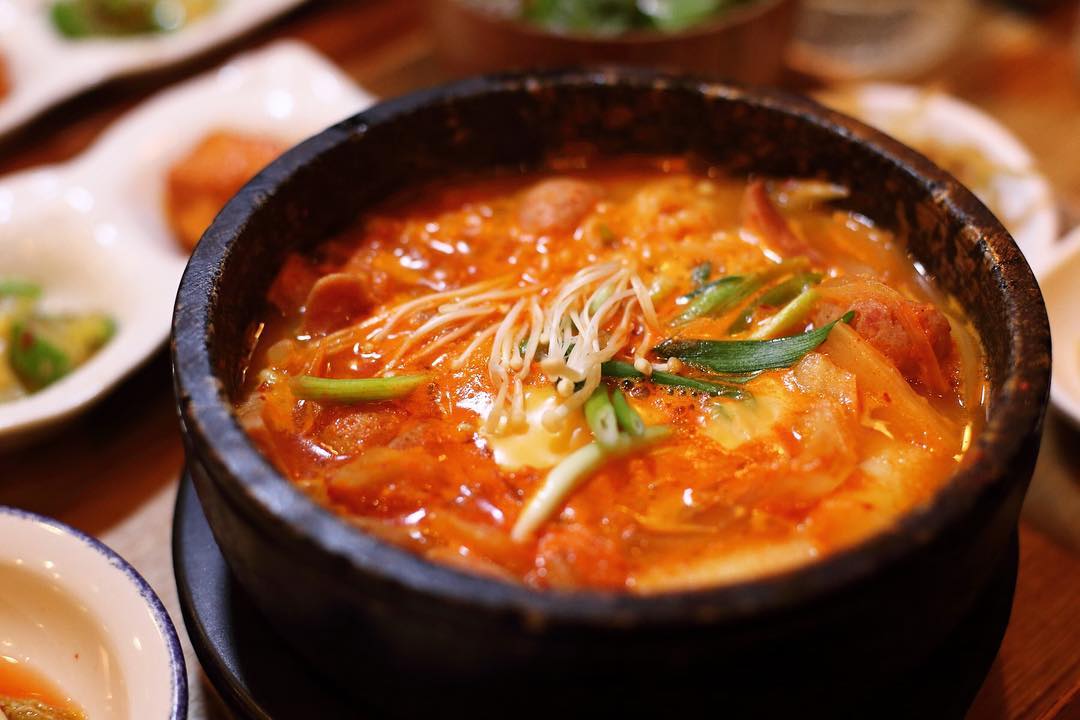 Canh hầm kimchi