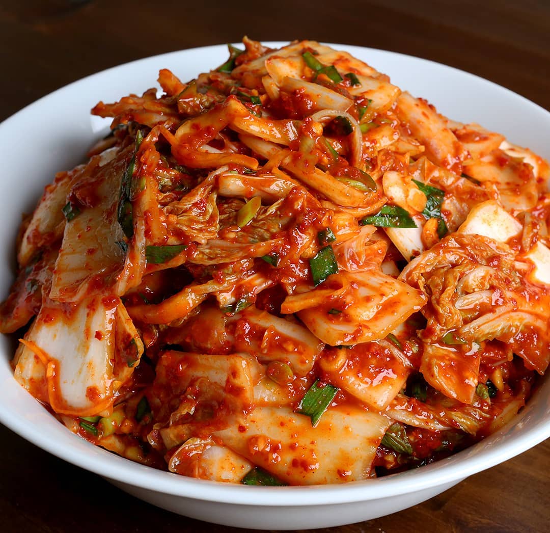 Kimchi muối cay, ăn kèm với mọi món ăn đều hợp